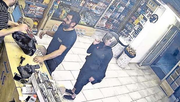 Yardım işareti gündem olmuştu! Hatice'nin ölümünde 1 müebbet, 7 beraat)