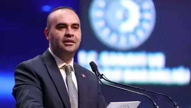 Bakan Kacır: Türk ekonomisinin büyüklüğü 1 trilyon 600 milyar dolara geldi)