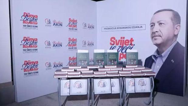 Cumhurbaşkanı Erdoğan'ın yazdığı 'Daha Adil Bir Dünya Mümkün' Boşnakça'ya çevrildi)