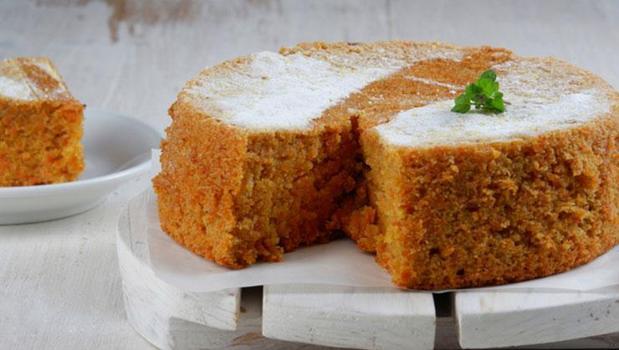 Çay saatinin keyfini ikiye katlıyor! Tam kıvamında, damakta iz bırakan havuçlu kek tarifi)