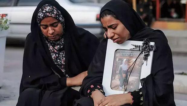 ABD füzesinin İran'da 165 çocuğu öldürdüğü şok görüntü)