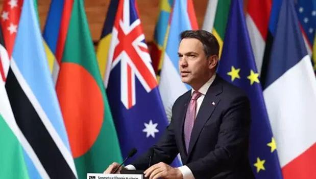 Bakan Bayraktar: Son gelişmeler petrol ve doğal gaza ne kadar bağımlı olduğumuzu gösterdi)