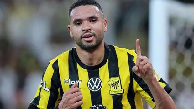 Fenerbahçe'nin eski futbolcusu Youssef En-Nesyr Arabistan'ı karıştırdı!)