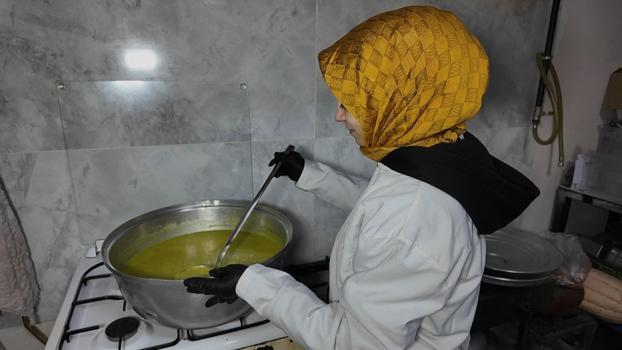 Annesini izleyerek öğrendi, kendi iş yerini açtı! Herkesin bilip kimsenin yapmadığını başardı)