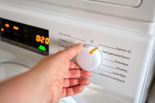 Çamaşırları 40 derecede yıkayanlar dikkat! Meğer temizlik yerine mikrop saçıyormuş)