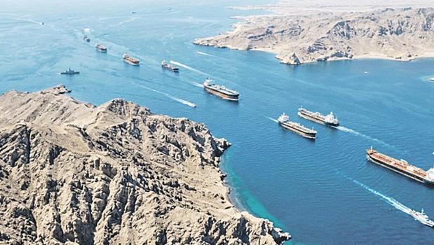 15 Türk petrol tankeri beklemede)