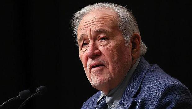 Yoğun bakımda tedavi gören İlber Ortaylı hakkında yeni açıklama: 'Pazar günü entübe edildi')