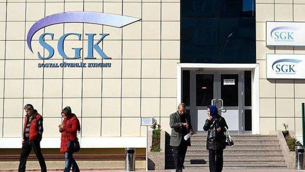 SGK'dan "650 bin kişinin emekliliği iptal edildi" iddialarına yalanlama)
