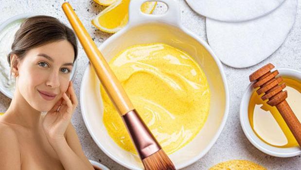 Yüzünüze sürdüğünüz anda etkisini gösteriyor! Işıl ışıl bir cilt için 3 malzeme yeterli)