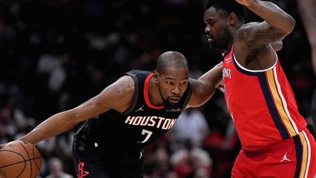 Alperen'siz Rockets'a galibiyeti Kevin Durant getirdi)