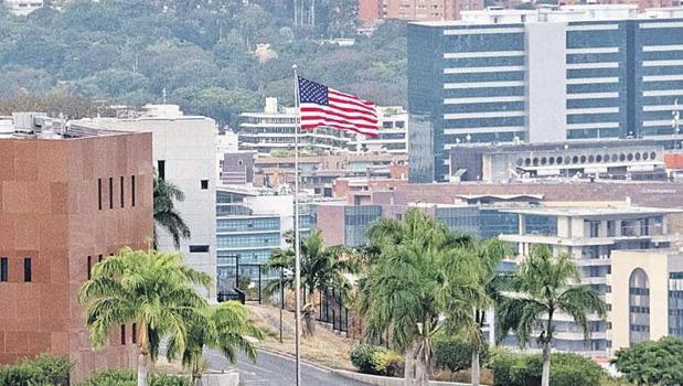 7 yıl sonra ABD bayrağı)