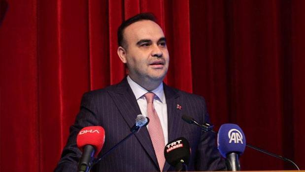 Bakan Kacır, Recep Tayyip Erdoğan Üniversitesi 20. kuruluş yıl dönümü programına katıldı)