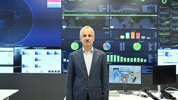 Bakan Uraloğlu: Mobil cepten internet abone sayısı 75,6 milyona ulaştı)