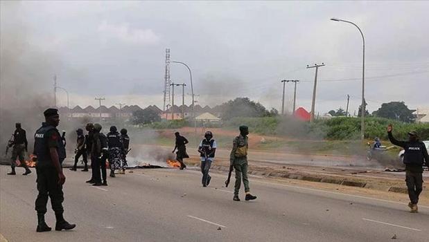 Nijerya'da terör saldırısı: 10 asker öldü)