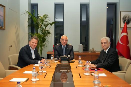Kültür ve Turizm Bakanı Mehmet Nuri Ersoy Avrupa'nın devleriyle bir araya geldi)