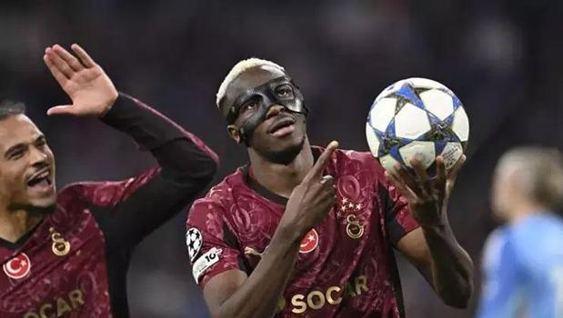 Osimhen derbiye 'zırhla' çıkacak! Tarihi karbon fiber hamlesi)