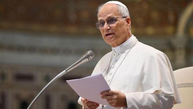 Trump'ın sözlerine Papa'dan yanıt: Konuşmaya devam edeceğim)