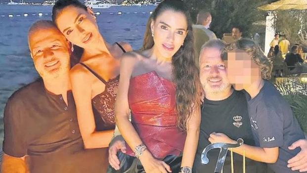 Sosyetik çifte Filipinli bakıcı şoku! Takıları çaldı alem yaptı)