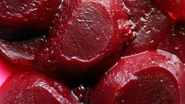 24 saat içinde hazır olan turşu tarifi! 1 kilo kullanmak yetiyor, yapımı çok kolay)