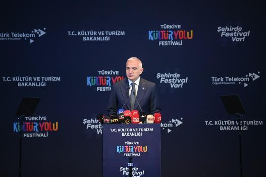 Dev festival Aydın'a ulaştı! Şehirde hayat festivale dönüşüyor)