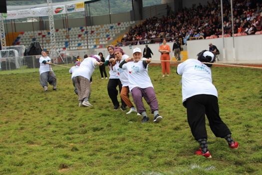 Seranın gücü sahaya yansıdı! Şampiyon yine değişmedi)