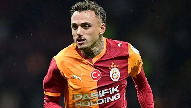 Galatasaray'da sürpriz ayrılık!)