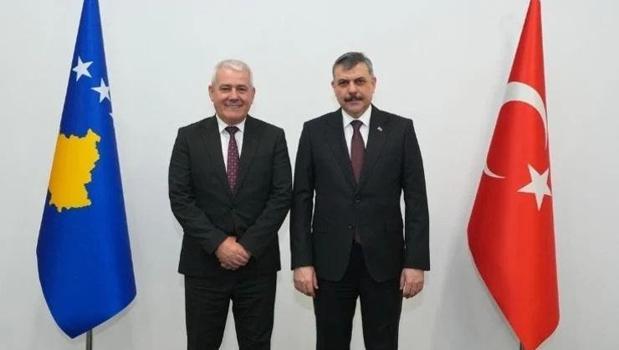 Bakan Çiftçi, Kosovalı mevkidaşı Sveçla ile görüştü)