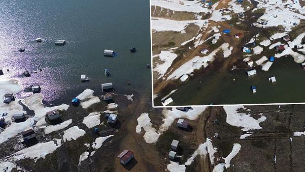 Erciyes’te şaşırtan manzara! Taşan göl çadır ve karavanları yuttu)