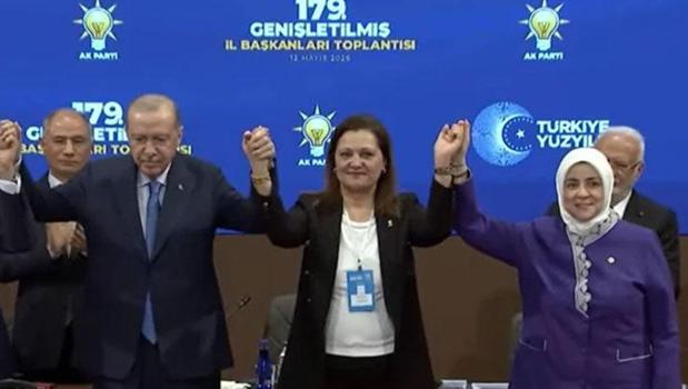 Rozetini Cumhurbaşkanı Erdoğan taktı! İşte Köksal'ın ilk açıklaması)