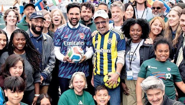 New York sokakları futbol sahası oldu)
