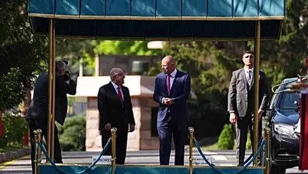 Bakan Güler, Belçikalı mevkidaşı ile görüştü!)