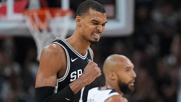 Spurs seride direksiyona geçti! Wembanyama’dan Timberwolves’a geçit yok)