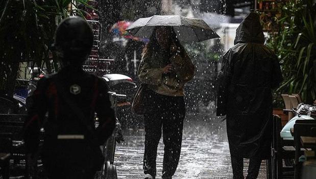 Meteoroloji ve Bakanlık peş peşe uyardı! 39 il için sarı kodlu alarm: Çok kuvvetli sağanak geliyor)
