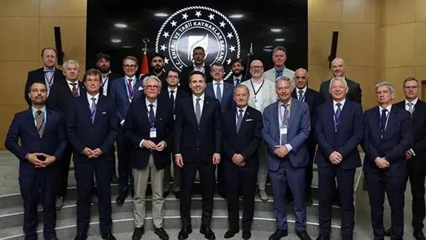 Bakan Bayraktar, Belçika Başbakan Yardımcısı Prevot ile görüştü)