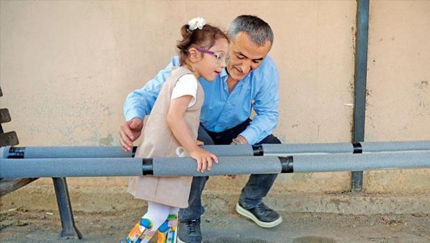 Adım adım mutluluk)