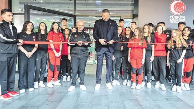 Konsept mağaza açıldı)