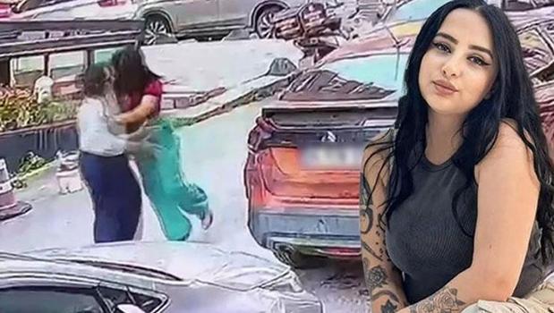 Trafikte dehşet anları! Sosyal medya fenomeni kafa atıp saldırdı)