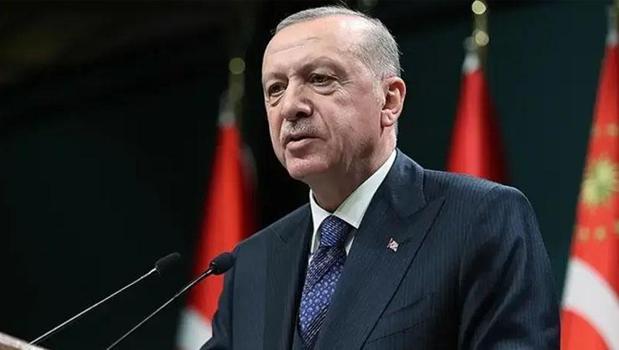 'Savunma sanayimiz TEKNOFEST neslinin omuzlarında yükseliyor' diyen Erdoğan: Dünya imrenerek bakıyor)
