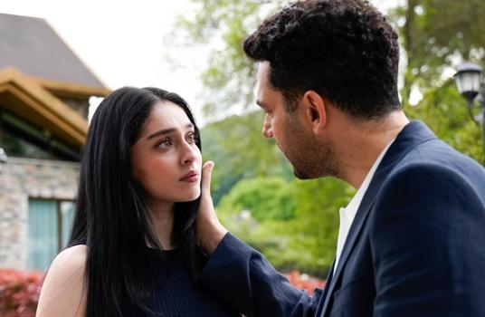 Güller ve Günahlar’da Ebru ve Zeynep’in hayatı tehlikede)