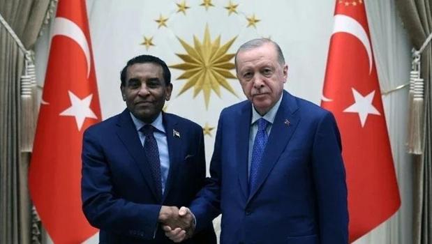 Cumhurbaşkanı Erdoğan, Sudan Başbakanı İdris'i kabul etti)