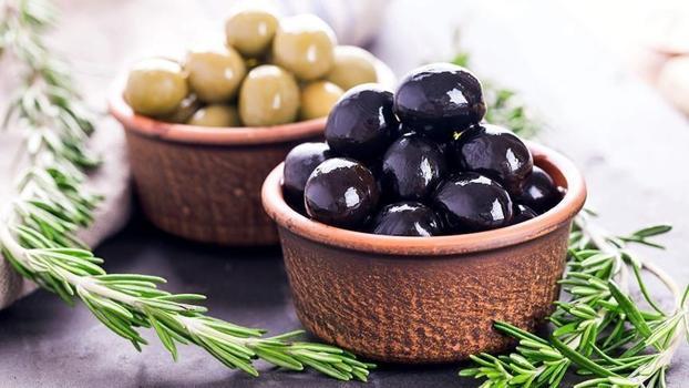 Siyah zeytin mi, yeşil zeytin mi? Hangisinin daha sağlıklı olduğu ortaya çıktı)