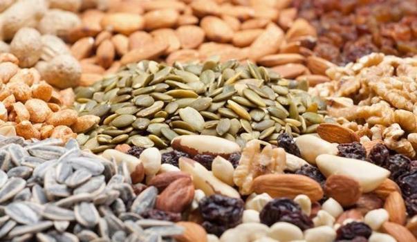 Kardiyologlar reçeteyi yazdı! Her gün bir avuç yemek damarlardaki plak oluşumunu önlüyor: Kolesterolü kökten düşüren o kuruyemiş...)