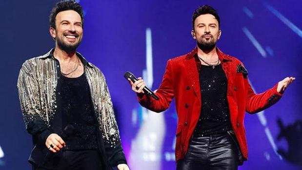 Megastar Tarkan'dan gündem olacak 'palyaço' göndermesi)