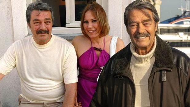 Yoğun bakımda tedavi gören Kadir İnanır entübe edildi! Eşinden ilk açıklama geldi)
