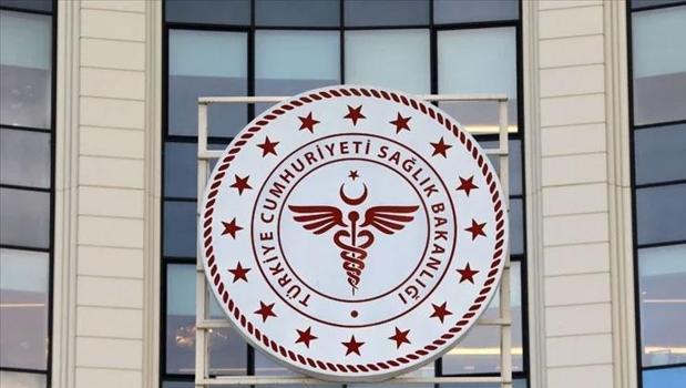 Sağlık Bakanlığından 'İkiz bebeklerden birinin yurt dışına kaçırıldığı' iddiasına ilişkin açıklama)
