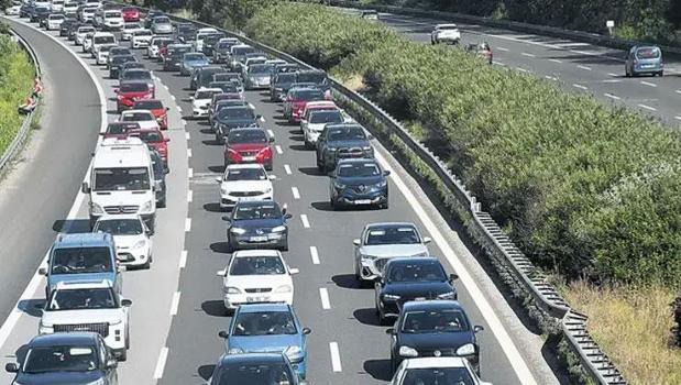 Bayram dönüşü tersine göç başladı! Kara yollarında yoğunluk)