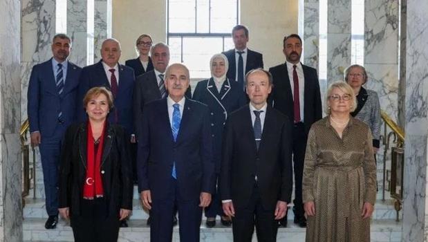 TBMM Başkanı Kurtulmuş, Finlandiya Parlamentosu Başkanı Halla-Aho ile görüştü)