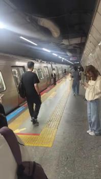 Mecidiyeköy metrosunda korkunç son! Tren raylarına atlayarak can verdi)