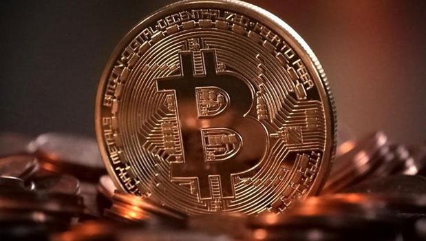 Bitcoin'de 2 ayın en düşük seviyesi görüldü)
