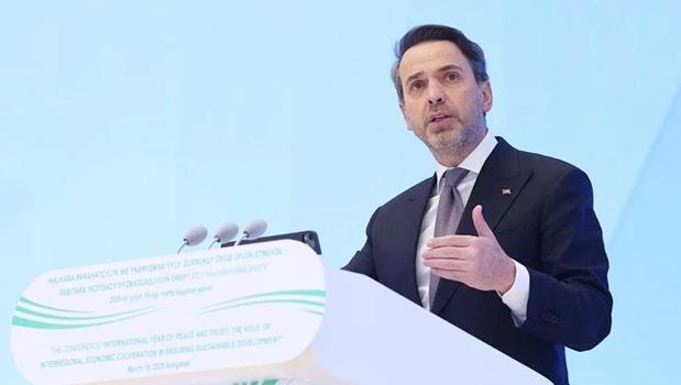 Bakan Bayraktar: Yeni enerji stratejisi oluşturmak için çalışıyoruz)